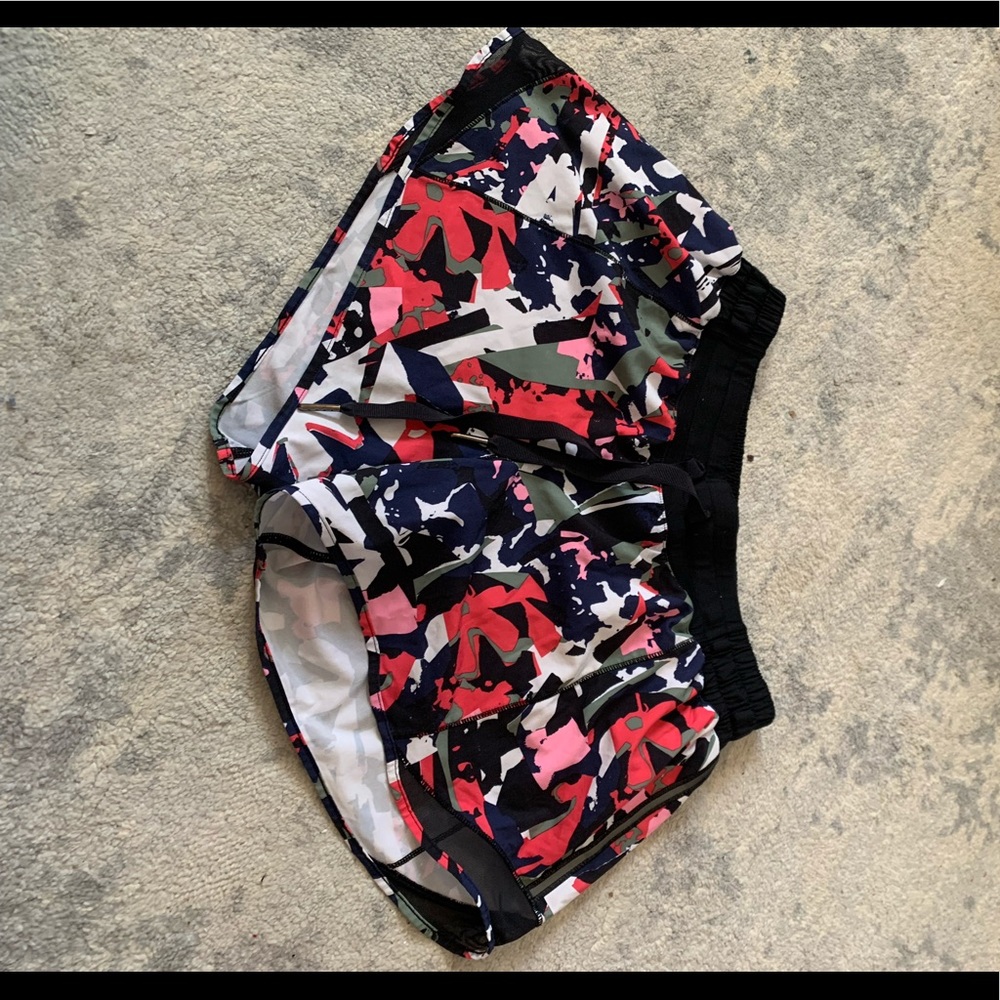 Lululemon bitty hot shorts